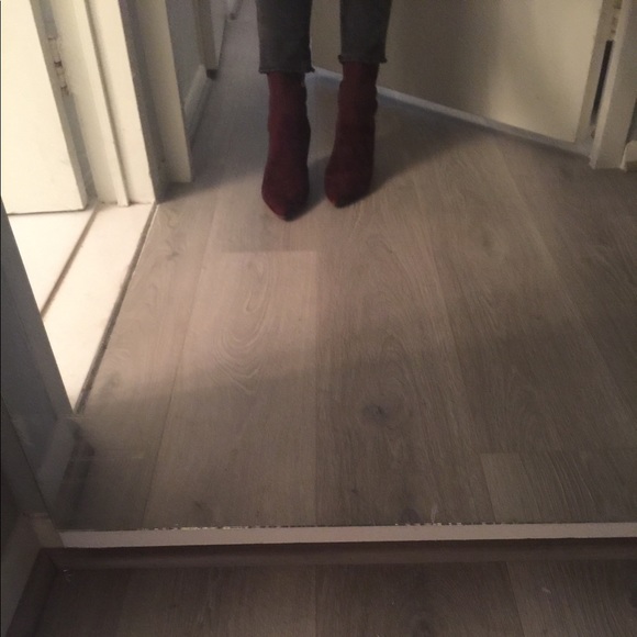 Marc fisher burgundy red suede boot size 7 - Picture 3 of 4